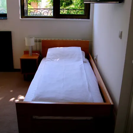 Konak Dedinje 3* Belgrad